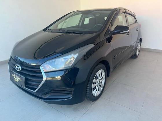 HYUNDAI HB20 1.0 COMFORT 12V FLEX 4P MANUAL HYUNDAI HB20 1.0 COMFORT 12V FLEX 4P MANUAL